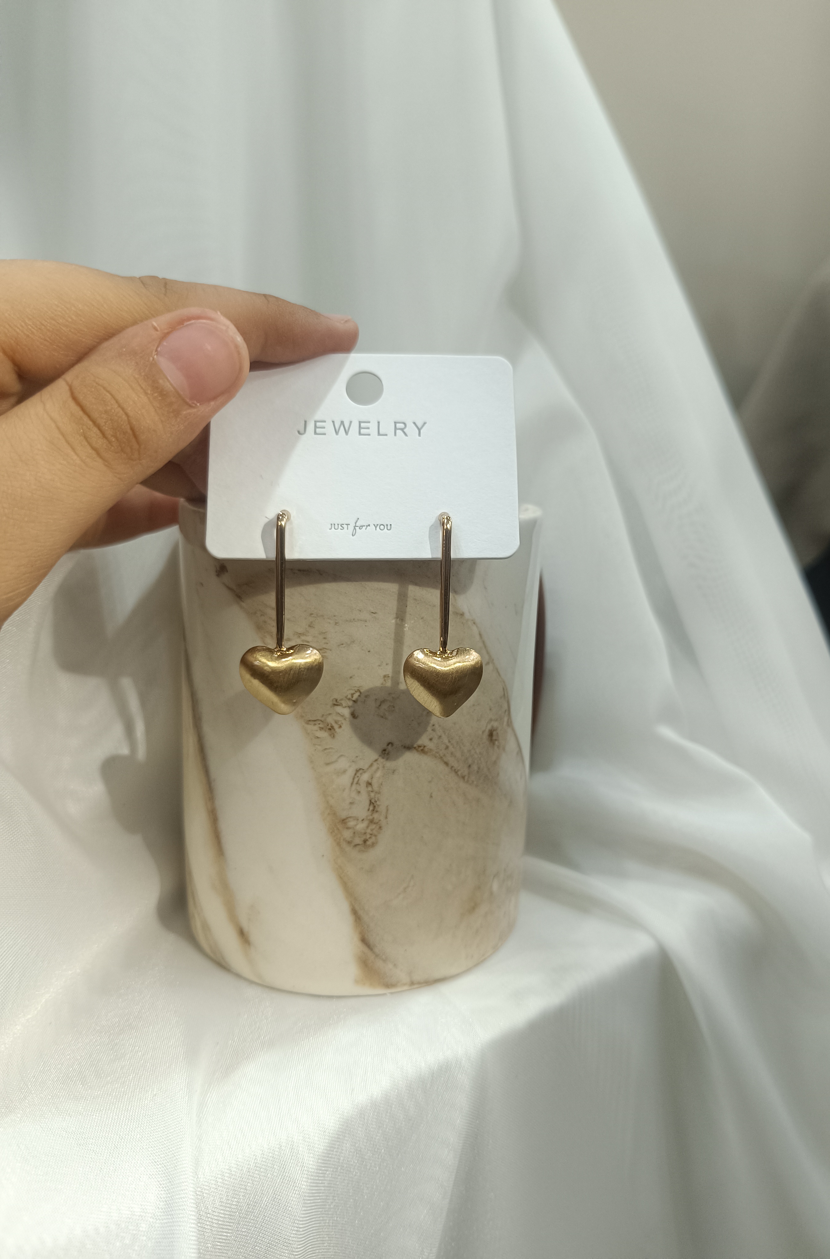 گوشواره دخترانه فانتزی طلایی رنگ طرح قلب